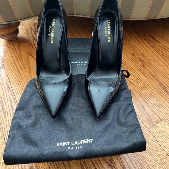 Saint Laurent Patent Heels - Picture 5 of 10